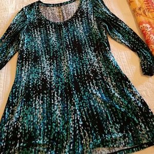 Super cute and comfy shirt. L